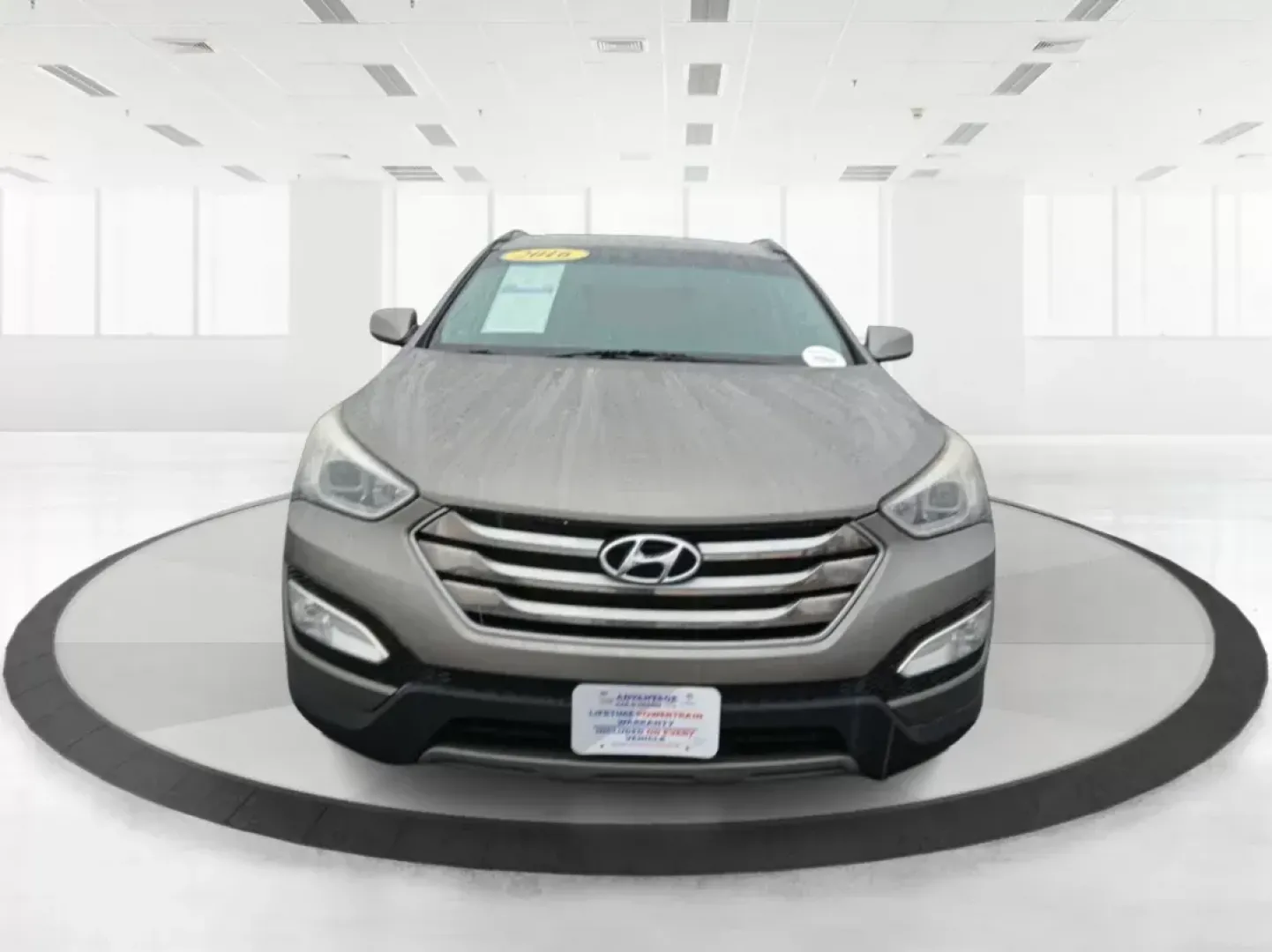2016 Hyundai Santa Fe Sport 2.4 AWD (5XYZUDLB9GG) with an 2.4L L4 DOHC 16V engine, 6-Speed Automatic transmission, located at 880 E. National Road, Vandalia, OH, 45377, (937) 908-9800, 39.891918, -84.183594 - 2016 Hyundai Santa Fe Sport 2.4 AWD - Photo#6