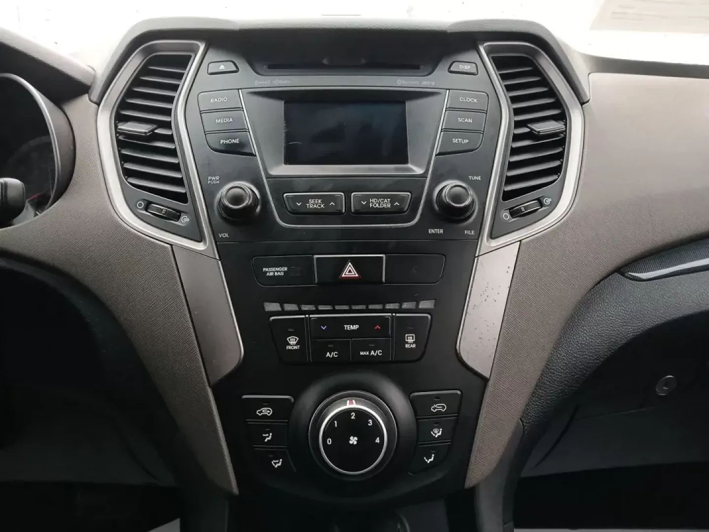 2016 Hyundai Santa Fe Sport 2.4 AWD (5XYZUDLB9GG) with an 2.4L L4 DOHC 16V engine, 6-Speed Automatic transmission, located at 880 E. National Road, Vandalia, OH, 45377, (937) 908-9800, 39.891918, -84.183594 - 2016 Hyundai Santa Fe Sport 2.4 AWD - Photo#12