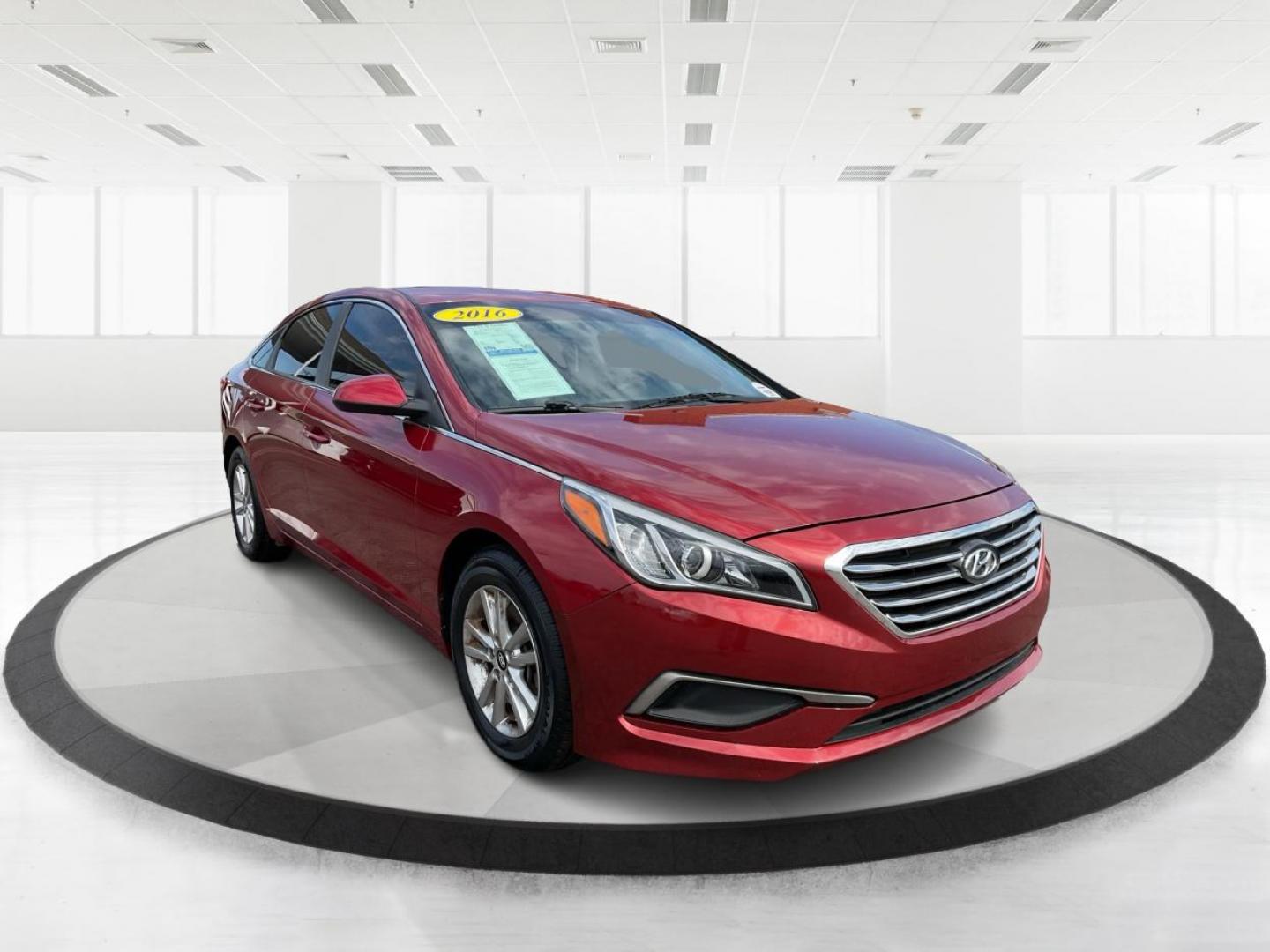 2016 Hyundai Sonata SE (5NPE24AF9GH) with an 2.4L I-4 gasoline direct injection engine, located at 1230 East Main St, Xenia, OH, 45385, (937) 908-9800, 39.688026, -83.910172 - 2016 Hyundai Sonata SE - Photo#0