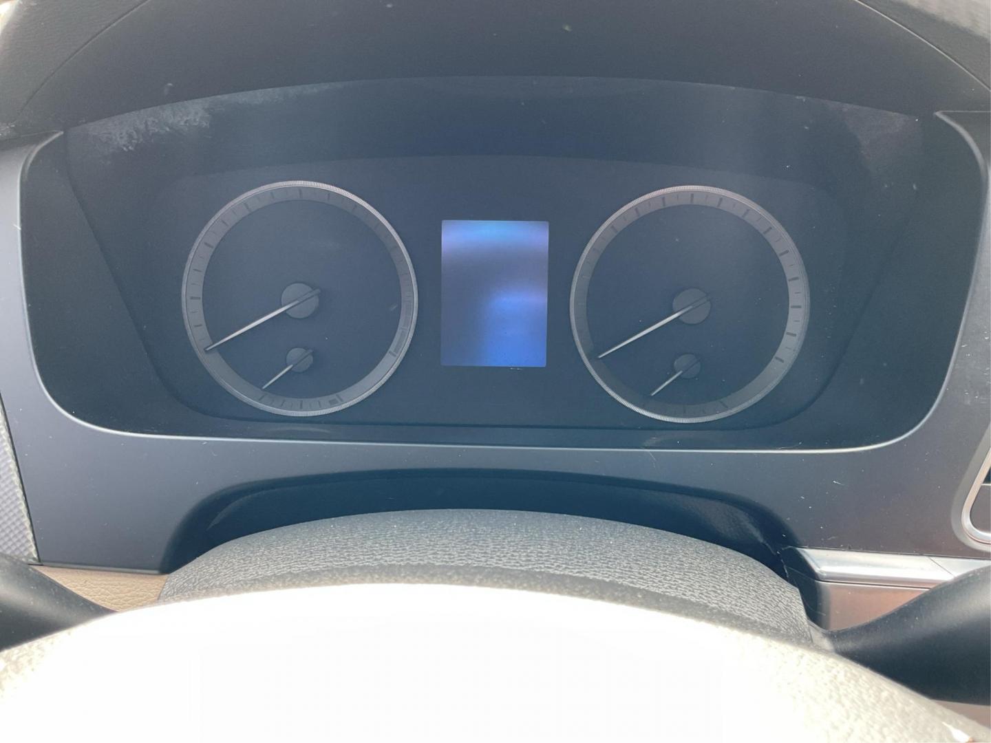 2016 Hyundai Sonata SE (5NPE24AF9GH) with an 2.4L I-4 gasoline direct injection engine, located at 1230 East Main St, Xenia, OH, 45385, (937) 908-9800, 39.688026, -83.910172 - 2016 Hyundai Sonata SE - Photo#14