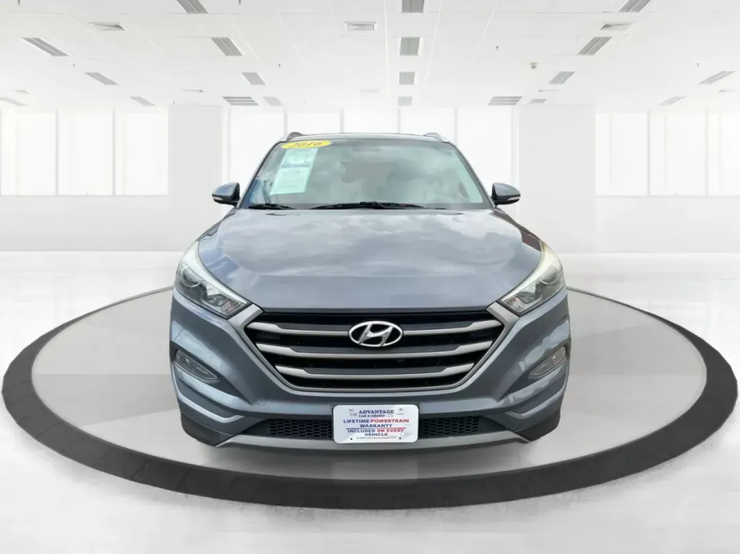 2016 Hyundai Tucson Eco (KM8J3CA24GU) with an 1.6L I-4 gasoline direct injection engine, located at 8750 N County Rd 25A, Piqua, OH, 45356, (937) 908-9800, 40.164391, -84.232513 - ### Discover Your Next Adventure with the 2016 Hyundai Tucson Eco at Advantage Car and Credit!<br /> <br /> Are you ready to elevate your everyday driving experience? Whether you're commuting to work, shuttling the kids to school, or embarking on weekend adventures, the 2016 Hyundai Tucson Eco is th - Photo#6