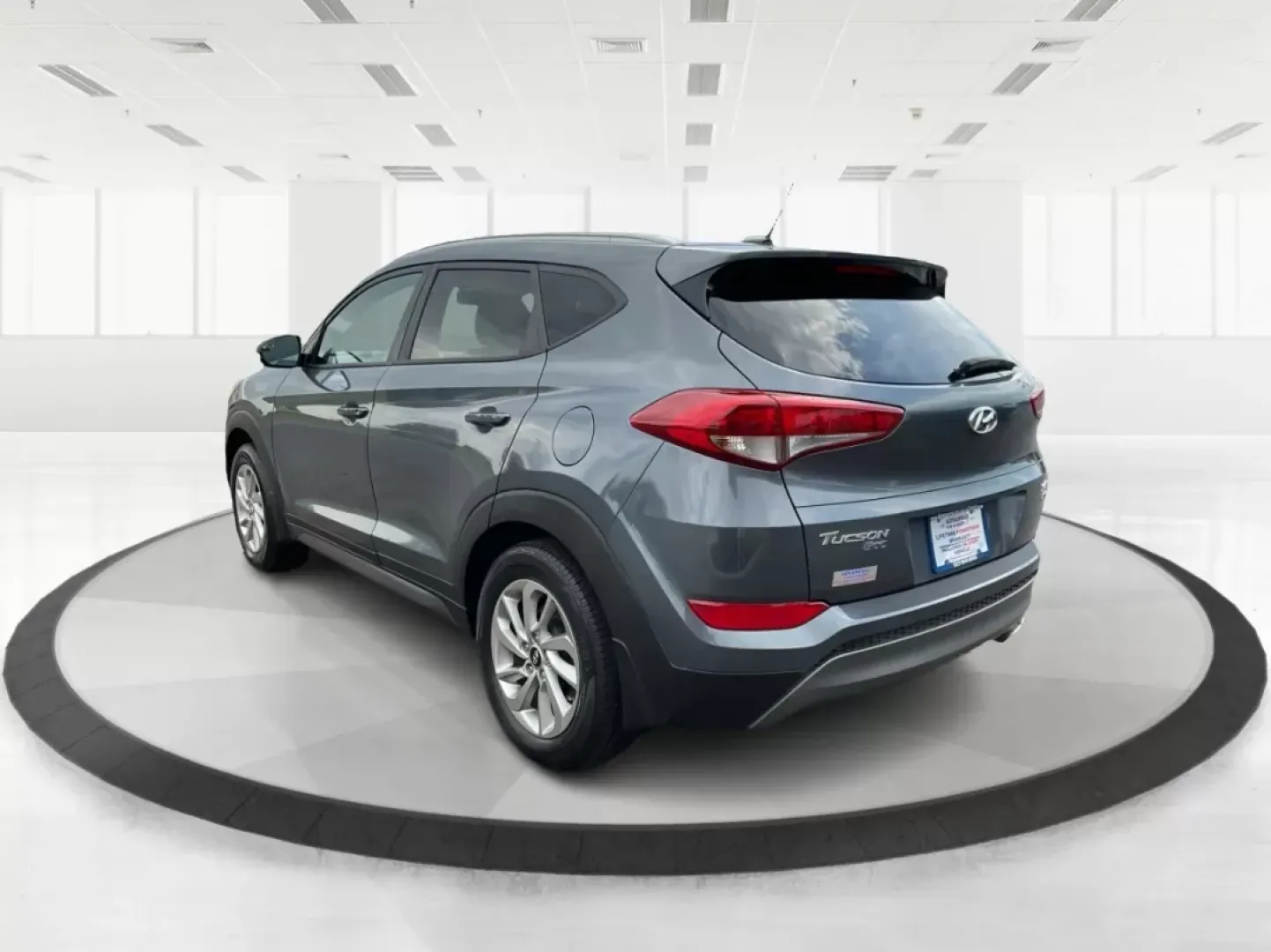 2016 Hyundai Tucson Eco (KM8J3CA24GU) with an 1.6L I-4 gasoline direct injection engine, located at 8750 N County Rd 25A, Piqua, OH, 45356, (937) 908-9800, 40.164391, -84.232513 - **Adventure Awaits: 2016 Hyundai Tucson Eco Your Perfect Companion for Daily Drives and Weekend Getaways!**<br /> <br /> At Advantage Car and Credit, located at 1184 Kauffman Ave, Fairborn, OH 45324, we understand that life is an adventure, and having the right vehicle can make all the difference. - Photo#4