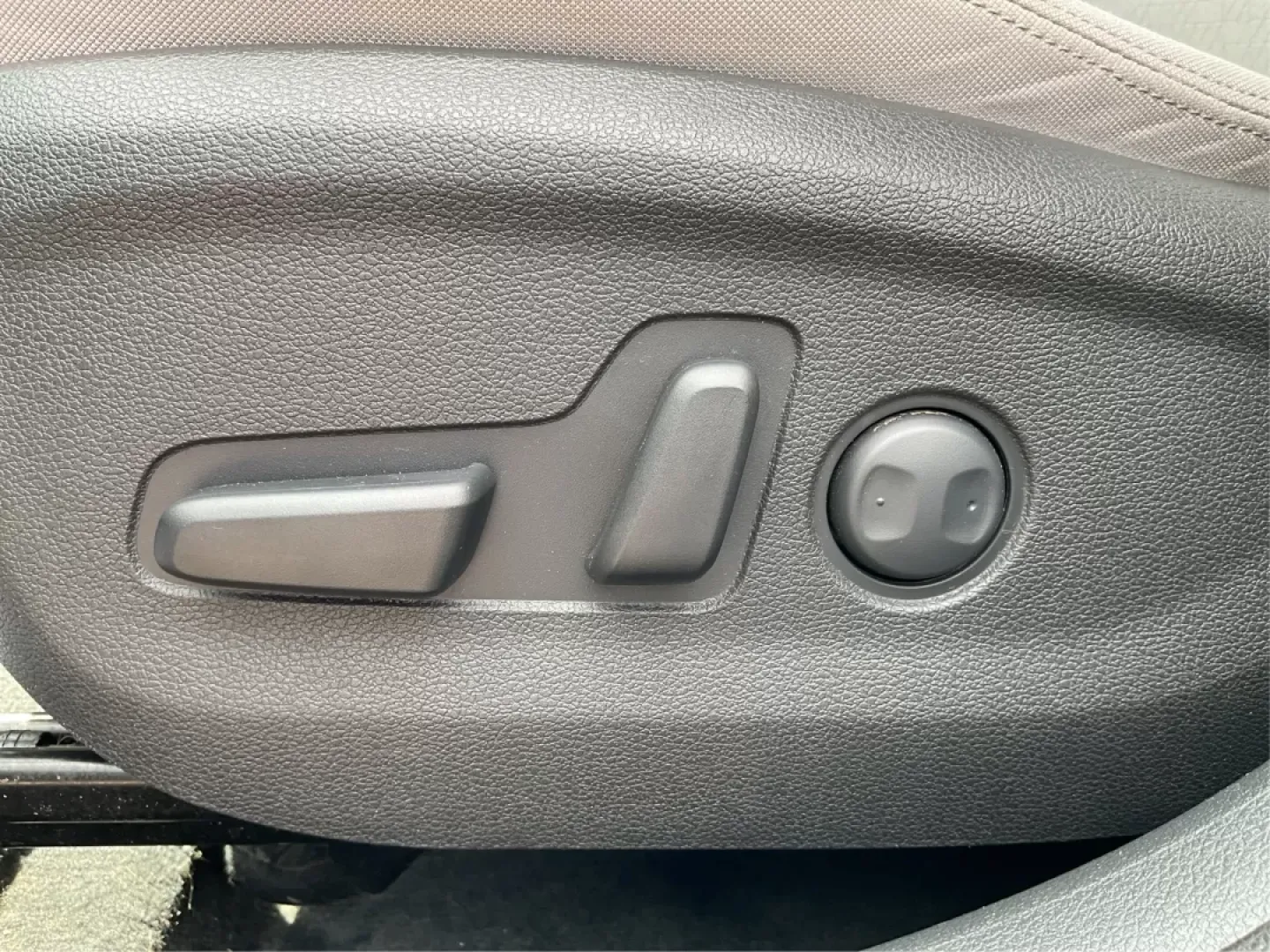 2016 Hyundai Tucson Eco (KM8J3CA24GU) with an 1.6L I-4 gasoline direct injection engine, located at 8750 N County Rd 25A, Piqua, OH, 45356, (937) 908-9800, 40.164391, -84.232513 - **Adventure Awaits: 2016 Hyundai Tucson Eco Your Perfect Companion for Daily Drives and Weekend Getaways!**<br /> <br /> At Advantage Car and Credit, located at 1184 Kauffman Ave, Fairborn, OH 45324, we understand that life is an adventure, and having the right vehicle can make all the difference. - Photo#17