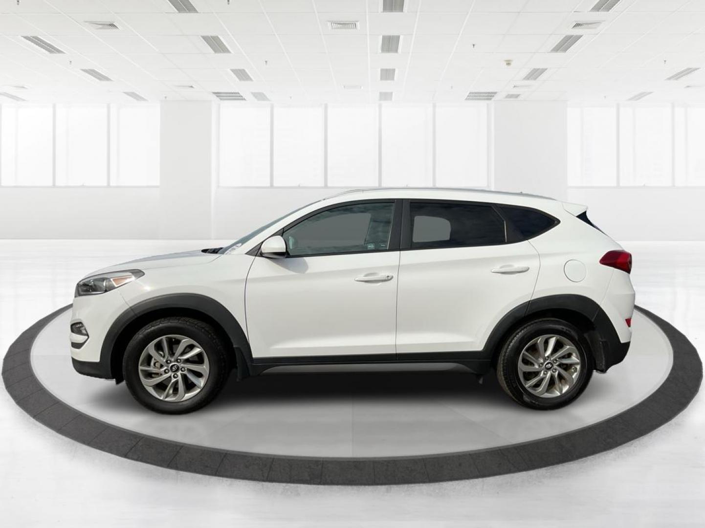 2016 Hyundai Tucson SE (KM8J33A49GU) with an Nu 2L I-4 gasoline direct injection engine, located at 1951 S Dayton Lakeview Rd., New Carlisle, OH, 45344, (937) 908-9800, 39.890999, -84.050255 - 2016 Hyundai Tucson SE - Photo#4