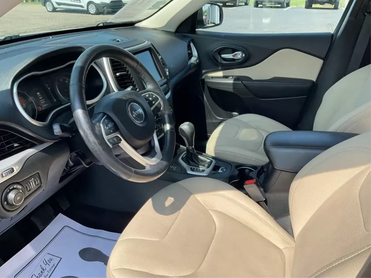 2016 Jeep Cherokee Latitude (1C4PJMCS9GW) with an Other engine, located at 8750 N County Rd 25A, Piqua, OH, 45356, (937) 908-9800, 40.164391, -84.232513 - 2016 Jeep Cherokee Latitude - Photo#8