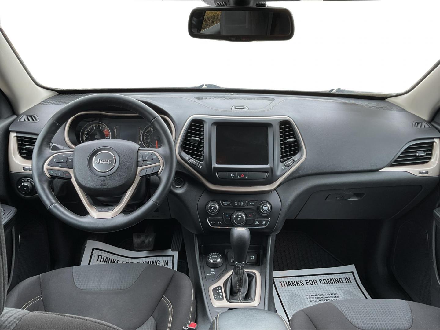 2016 Jeep Cherokee Latitude (1C4PJMCS0GW) with an Pentastar 3.2L V-6 DOHC engine, located at 1951 S Dayton Lakeview Rd., New Carlisle, OH, 45344, (937) 908-9800, 39.890999, -84.050255 - 2016 Jeep Cherokee Latitude - Photo#20