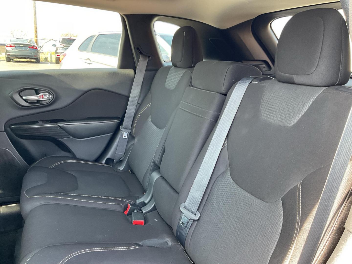 2016 Jeep Cherokee North (1C4PJLCB9GW) with an Other engine, located at 1099 N County Rd 25A, Troy, OH, 45373, (937) 908-9800, 40.057079, -84.212883 - 2016 Jeep Cherokee North - Photo#9