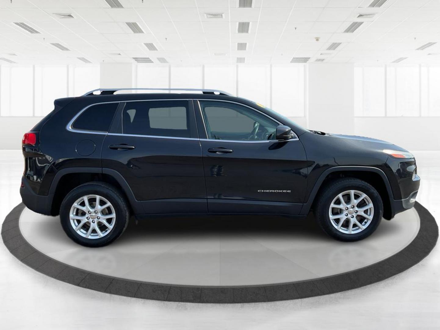 2016 Jeep Cherokee North (1C4PJLCB9GW) with an Other engine, located at 1099 N County Rd 25A, Troy, OH, 45373, (937) 908-9800, 40.057079, -84.212883 - 2016 Jeep Cherokee North - Photo#1