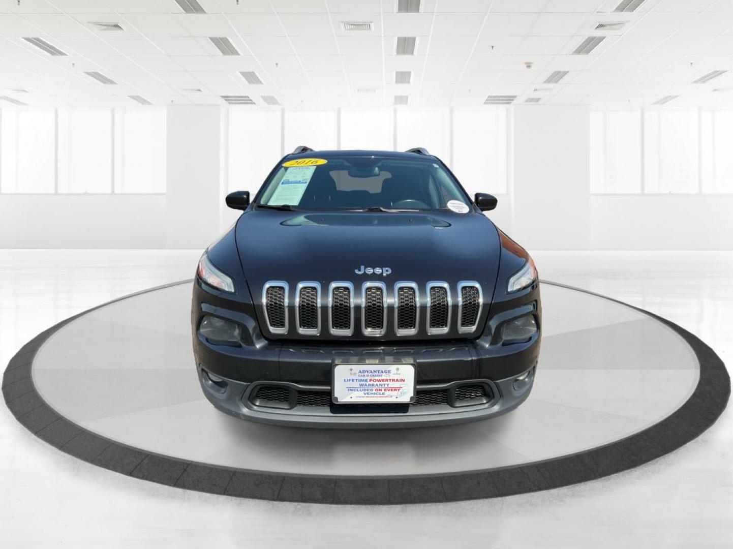 2016 Jeep Cherokee North (1C4PJLCB9GW) with an Other engine, located at 1099 N County Rd 25A, Troy, OH, 45373, (937) 908-9800, 40.057079, -84.212883 - 2016 Jeep Cherokee North - Photo#6