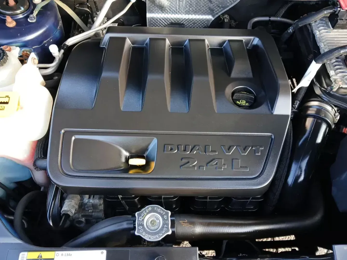 2016 Jeep Compass Latitude 4WD (1C4NJDEB7GD) with an 2.4L L4 DOHC 16V engine, 6-Speed Automatic transmission, located at 401 Woodman Dr, Riverside, OH, 45431, (937) 908-9800, 39.760899, -84.123421 - 2016 Jeep Compass Latitude 4WD - Photo#10
