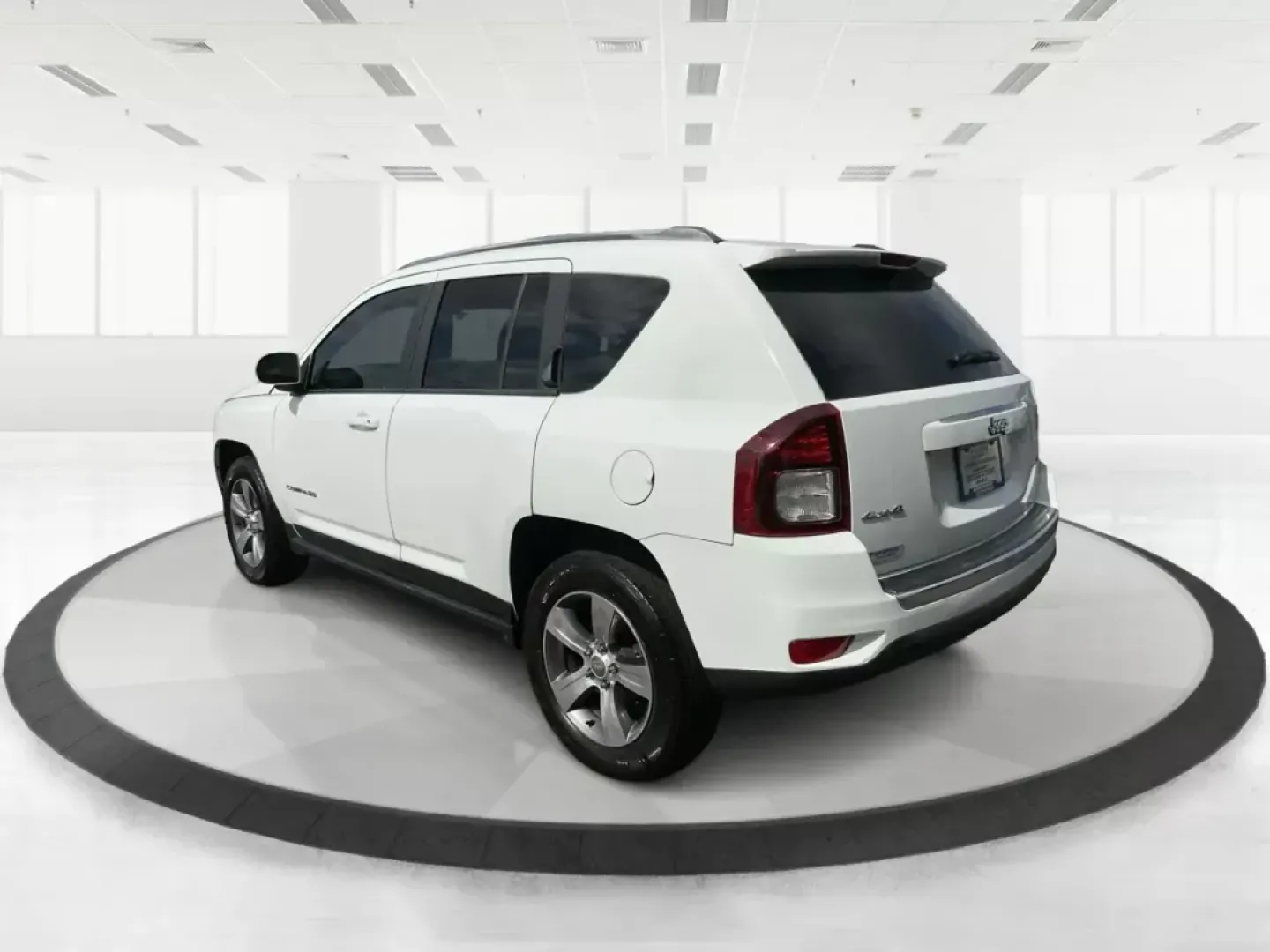 2016 Jeep Compass High Altitude Edition (1C4NJDEB6GD) with an 2.4L I-4 DOHC engine, located at 8750 N County Rd 25A, Piqua, OH, 45356, (937) 908-9800, 40.164391, -84.232513 - Are you ready to elevate your adventures and make every journey a memorable one? Introducing the 2016 Jeep Compass High Altitude Edition, your perfect companion for weekend getaways, daily commutes, or family road trips! At Advantage Car and Credit, located at 1184 Kauffman Ave, Fairborn, OH 45324, - Photo#4