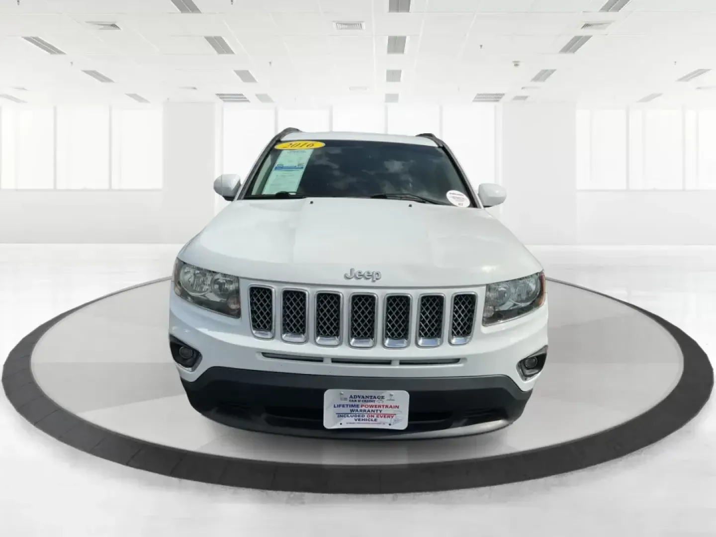 2016 Jeep Compass High Altitude Edition (1C4NJDEB6GD) with an 2.4L I-4 DOHC engine, located at 8750 N County Rd 25A, Piqua, OH, 45356, (937) 908-9800, 40.164391, -84.232513 - Are you ready to elevate your adventures and make every journey a memorable one? Introducing the 2016 Jeep Compass High Altitude Edition, your perfect companion for weekend getaways, daily commutes, or family road trips! At Advantage Car and Credit, located at 1184 Kauffman Ave, Fairborn, OH 45324, - Photo#6