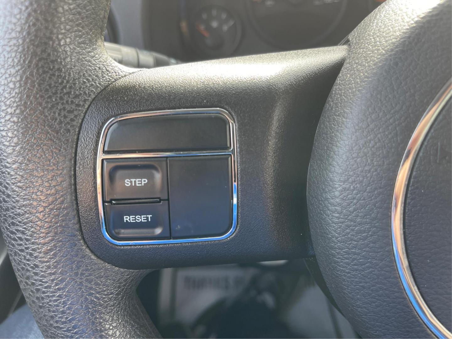 2016 Blue Jeep Compass Sport 4WD (1C4NJDBB5GD) with an 2.4L L4 DOHC 16V engine, located at 8750 N County Rd 25A, Piqua, OH, 45356, (937) 908-9800, 40.164391, -84.232513 - 2016 Jeep Compass Sport 4WD - Photo#15