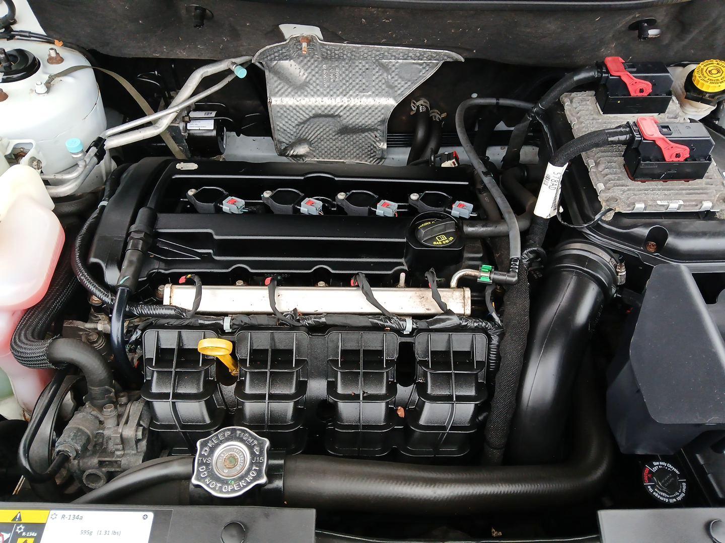 2016 Jeep Compass Latitude FWD (1C4NJCEA3GD) with an 2.0L L4 DOHC 16V engine, Continuously Variable Transmission transmission, located at 1951 S Dayton Lakeview Rd., New Carlisle, OH, 45344, (937) 908-9800, 39.890999, -84.050255 - 2016 Jeep Compass Latitude FWD - Photo#10
