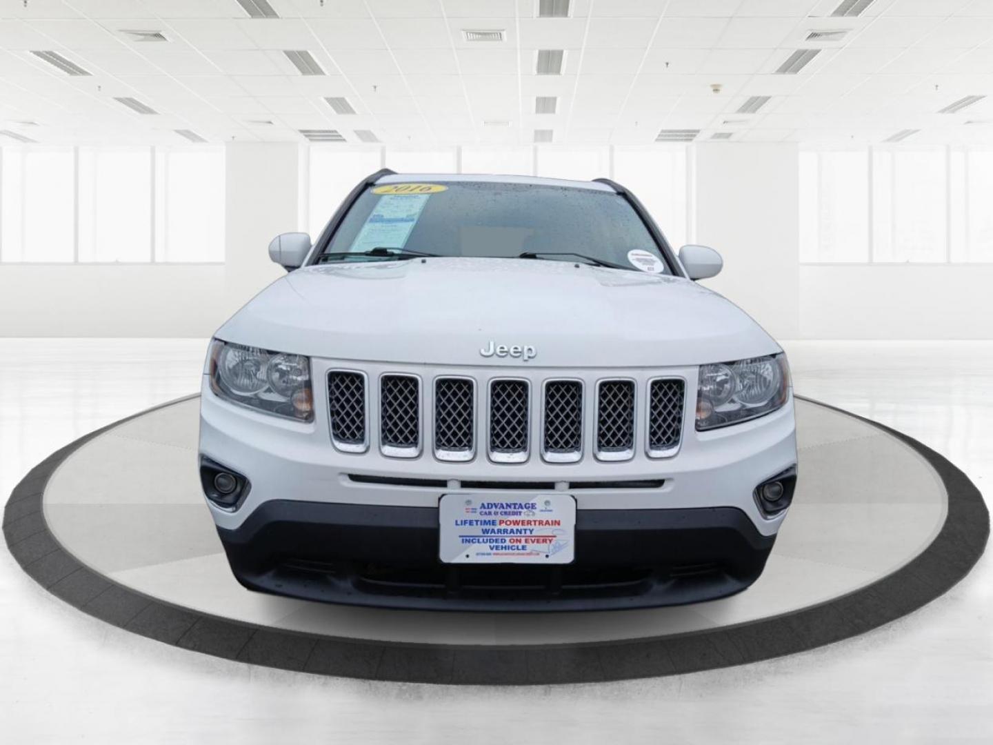 2016 Jeep Compass Latitude FWD (1C4NJCEA3GD) with an 2.0L L4 DOHC 16V engine, Continuously Variable Transmission transmission, located at 1951 S Dayton Lakeview Rd., New Carlisle, OH, 45344, (937) 908-9800, 39.890999, -84.050255 - 2016 Jeep Compass Latitude FWD - Photo#6