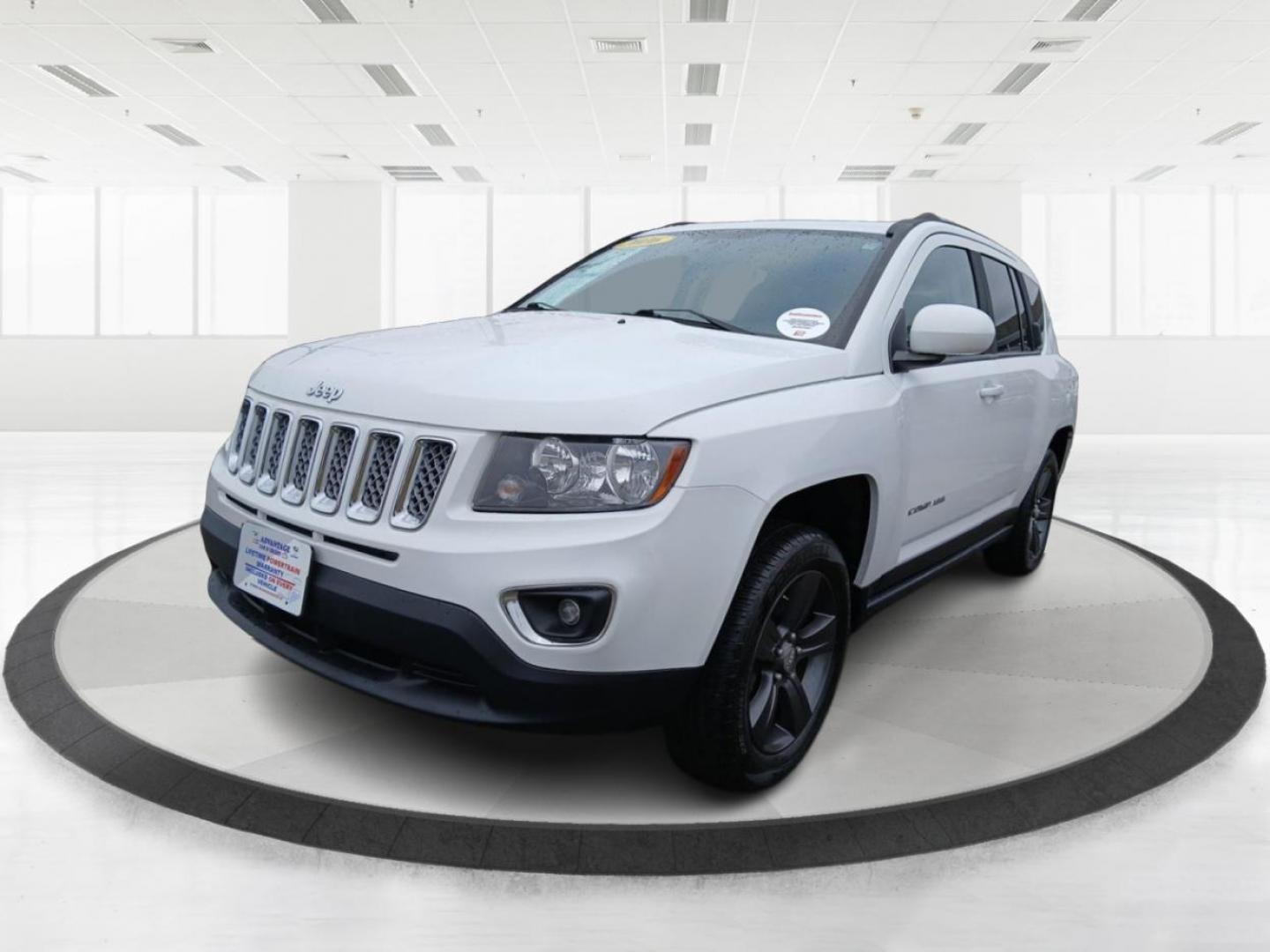 2016 Jeep Compass Latitude FWD (1C4NJCEA3GD) with an 2.0L L4 DOHC 16V engine, Continuously Variable Transmission transmission, located at 1951 S Dayton Lakeview Rd., New Carlisle, OH, 45344, (937) 908-9800, 39.890999, -84.050255 - 2016 Jeep Compass Latitude FWD - Photo#7