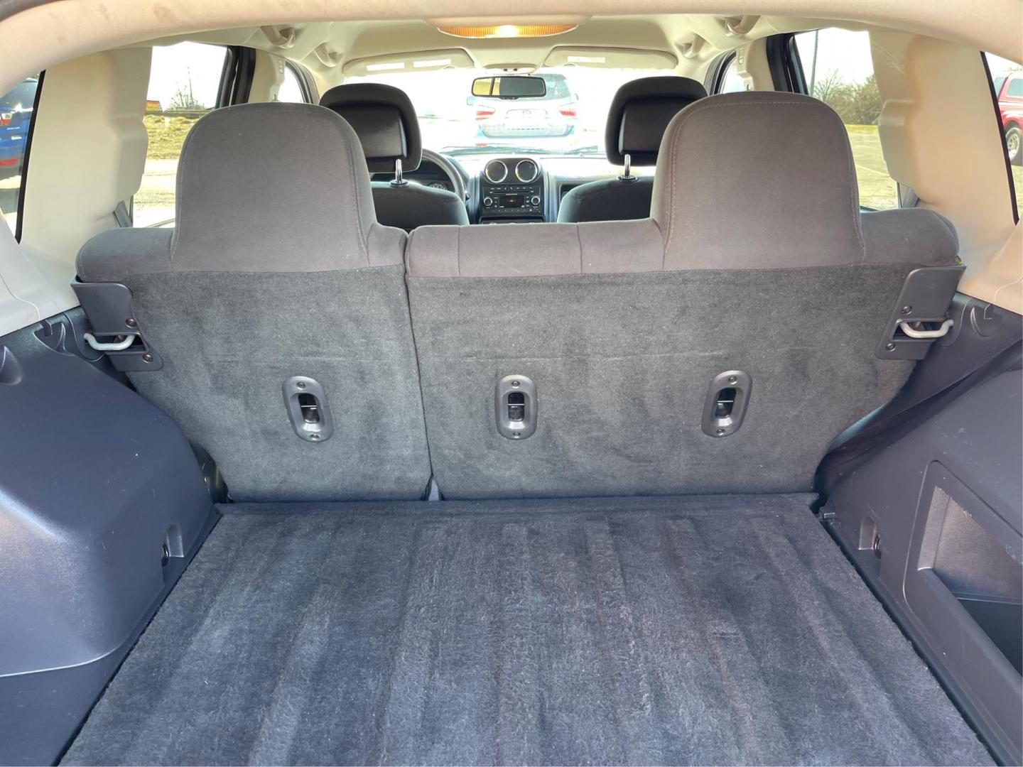 2016 Jeep Compass Sport (1C4NJCBA1GD) with an Other engine, located at 880 E. National Road, Vandalia, OH, 45377, (937) 908-9800, 39.891918, -84.183594 - 2016 Jeep Compass Sport - Photo#10
