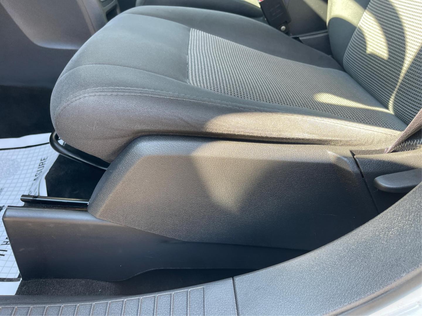2016 Jeep Compass Sport (1C4NJCBA1GD) with an Other engine, located at 880 E. National Road, Vandalia, OH, 45377, (937) 908-9800, 39.891918, -84.183594 - 2016 Jeep Compass Sport - Photo#15