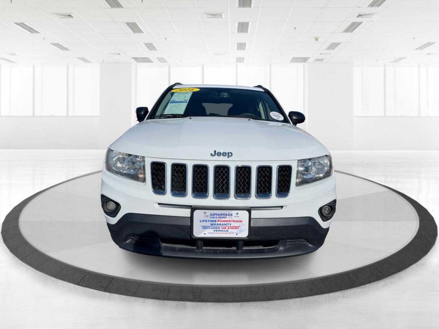 2016 Jeep Compass Sport (1C4NJCBA1GD) with an Other engine, located at 880 E. National Road, Vandalia, OH, 45377, (937) 908-9800, 39.891918, -84.183594 - 2016 Jeep Compass Sport - Photo#6