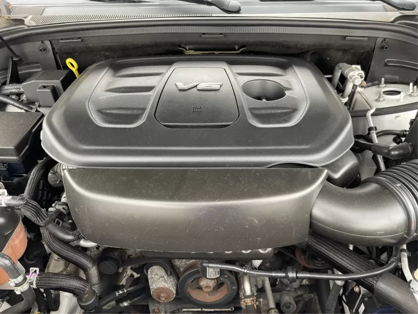 2016 Jeep Grand Cherokee Limited (1C4RJFBG9GC) with an Other engine, located at 1230 East Main St, Xenia, OH, 45385, (937) 908-9800, 39.688026, -83.910172 - ### Discover Adventure with the 2016 Jeep Grand Cherokee Limited at Advantage Car and Credit in Fairborn, OH!<br /> <br /> Are you ready to elevate your weekend adventures or tackle your daily commute with style and confidence? The 2016 Jeep Grand Cherokee Limited is the perfect SUV for those who cr - Photo#10