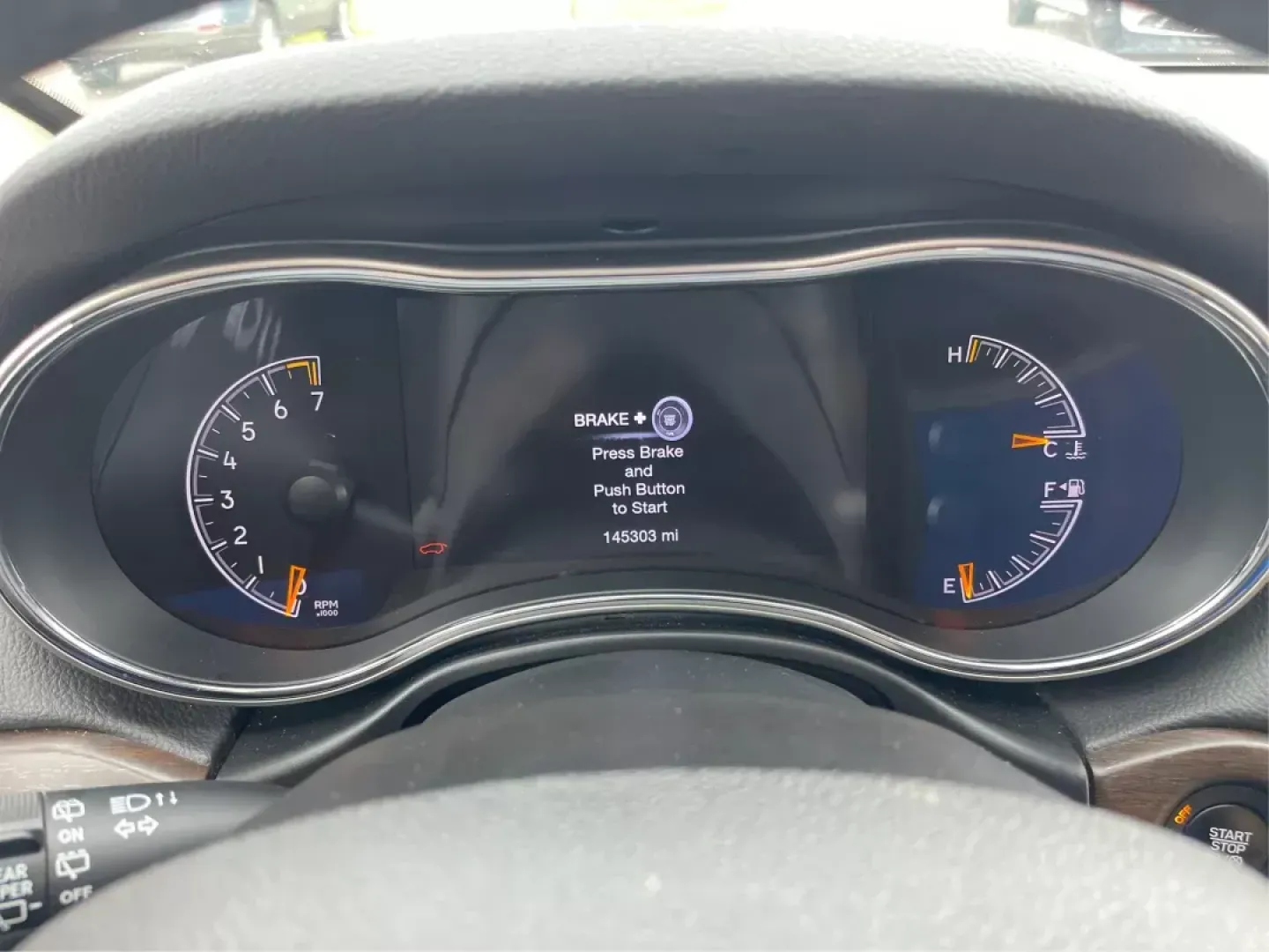 2016 Jeep Grand Cherokee Limited (1C4RJFBG9GC) with an Other engine, located at 1230 East Main St, Xenia, OH, 45385, (937) 908-9800, 39.688026, -83.910172 - ### Discover Adventure with the 2016 Jeep Grand Cherokee Limited at Advantage Car and Credit in Fairborn, OH!<br /> <br /> Are you ready to elevate your weekend adventures or tackle your daily commute with style and confidence? The 2016 Jeep Grand Cherokee Limited is the perfect SUV for those who cr - Photo#14