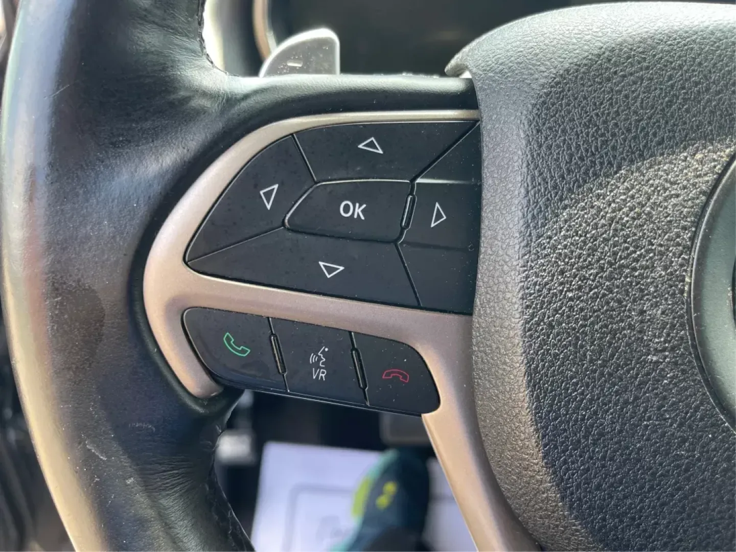 2016 Jeep Grand Cherokee Laredo (1C4RJFAG8GC) with an Pentastar 3.6L V-6 DOHC engine, located at 880 E. National Road, Vandalia, OH, 45377, (937) 908-9800, 39.891918, -84.183594 - **Elevate Your Adventures with the 2016 Jeep Grand Cherokee Laredo!**<br /> <br /> Are you ready to embark on your next adventure? Whether you're a growing family needing more space for weekend getaways or a commuter seeking a reliable ride for daily travels, the 2016 Jeep Grand Cherokee Laredo is y - Photo#15