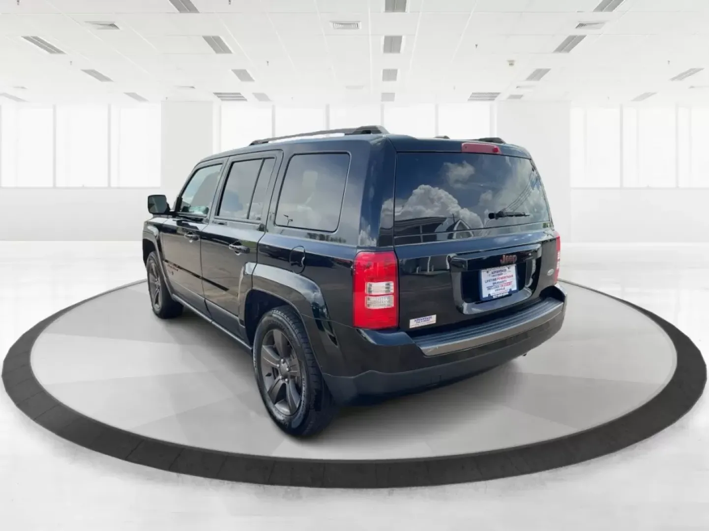 2016 Jeep Patriot 75th Anniversary (1C4NJPBBXGD) with an 2.4L I-4 DOHC engine, located at 880 E. National Road, Vandalia, OH, 45377, (937) 908-9800, 39.891918, -84.183594 - **Discover Your Next Adventure with the 2016 Jeep Patriot 75th Anniversary Edition!**<br /> <br /> Are you ready to embark on your next road trip or weekend adventure? The 2016 Jeep Patriot 75th Anniversary Edition is the perfect vehicle for those who crave exploration while enjoying the comforts of - Photo#4