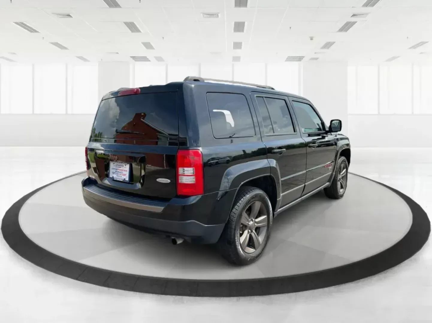 2016 Jeep Patriot 75th Anniversary (1C4NJPBBXGD) with an 2.4L I-4 DOHC engine, located at 1184 Kauffman Ave, Fairborn, OH, 45324, (937) 908-9800, 39.807072, -84.030914 - 2016 Jeep Patriot 75th Anniversary - Photo#2