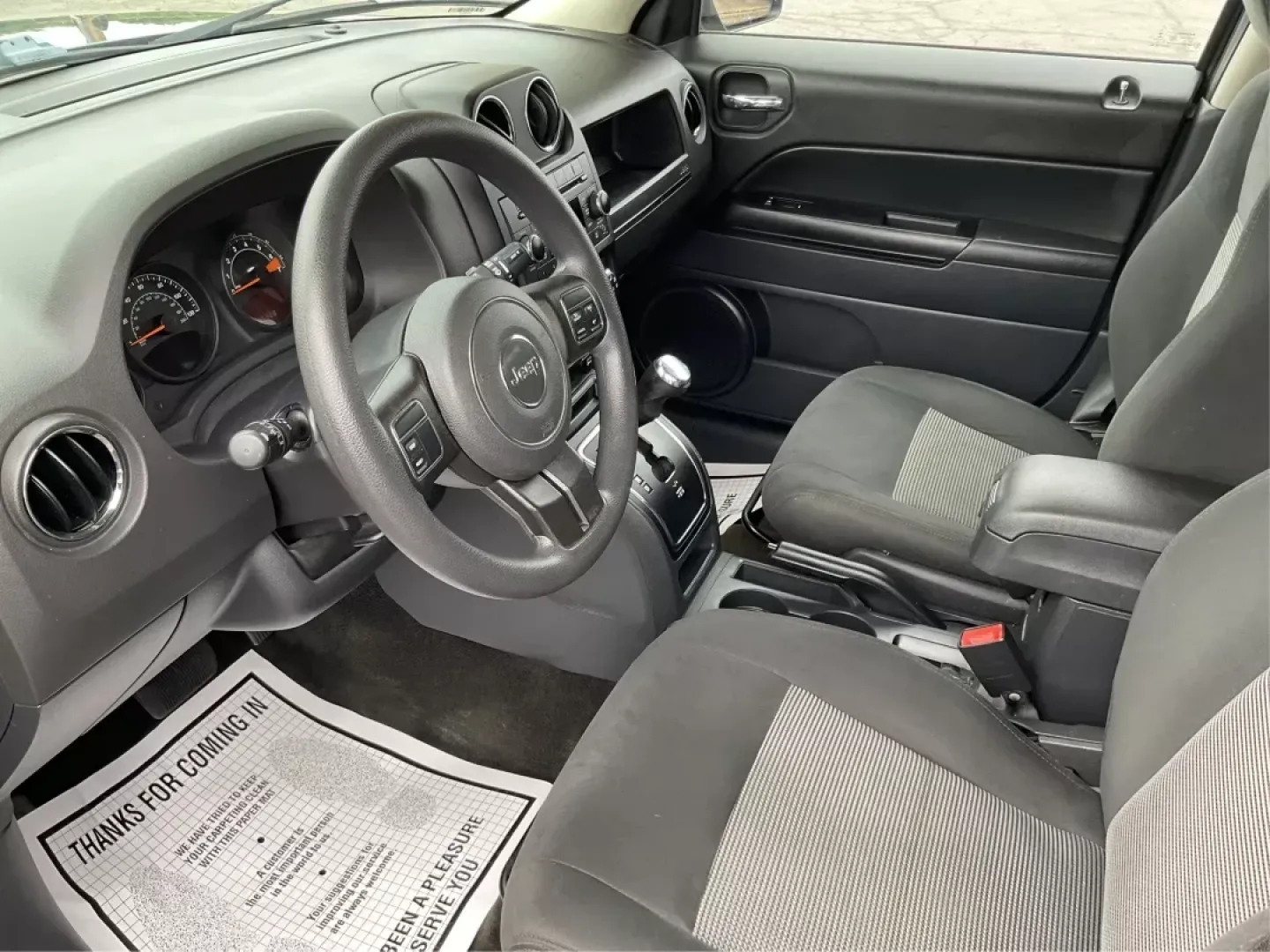 2016 Jeep Patriot Sport (1C4NJRBB1GD) with an 2.4L I-4 DOHC engine, located at 1230 East Main St, Xenia, OH, 45385, (937) 908-9800, 39.688026, -83.910172 - 2016 Jeep Patriot Sport - Photo#8
