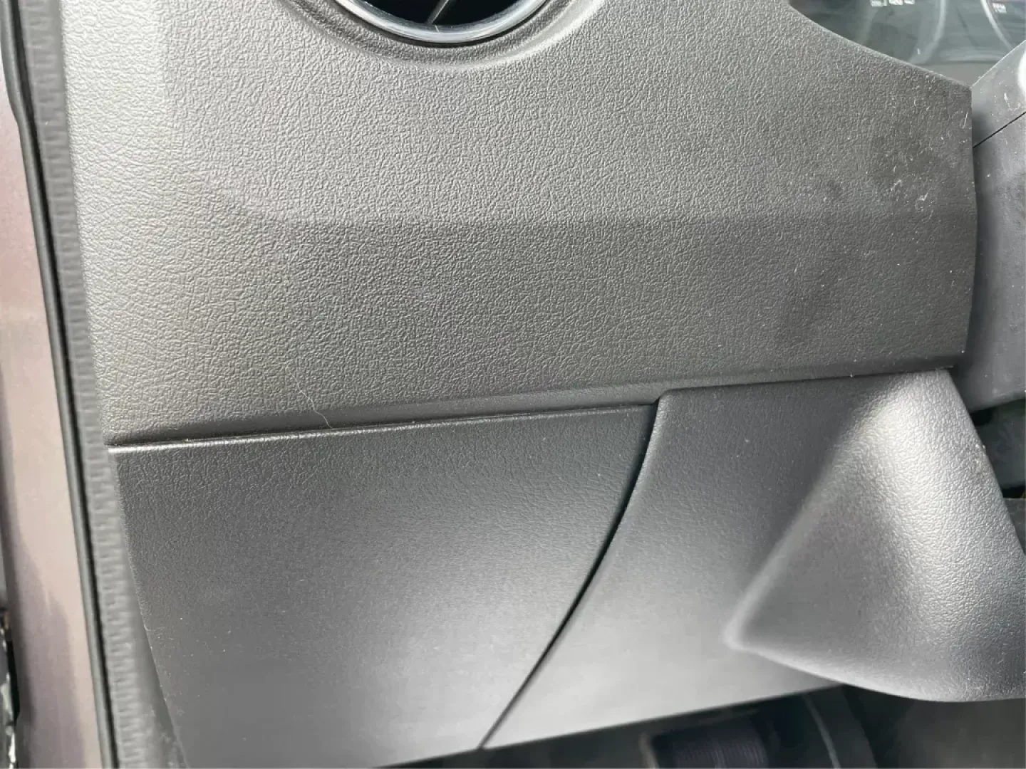 2016 Jeep Patriot Sport (1C4NJPBAXGD) with an Other engine, located at 401 Woodman Dr, Riverside, OH, 45431, (937) 908-9800, 39.760899, -84.123421 - **Explore New Adventures with the 2016 Jeep Patriot Sport SUV at Advantage Car and Credit in Fairborn, OH!**<br /> <br /> Are you ready to elevate your lifestyle with a vehicle that complements your adventurous spirit? Whether you're navigating the bustling streets of Fairborn or hitting the trails - Photo#16