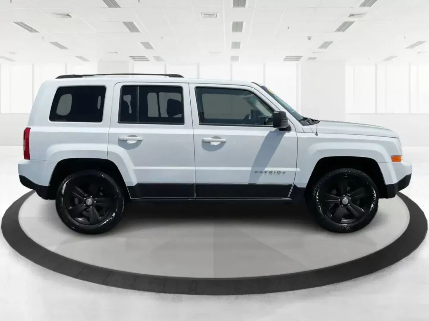 2016 Jeep Patriot Sport (1C4NJRBB2GD) with an 2.4L I-4 DOHC engine, located at 401 Woodman Dr, Riverside, OH, 45431, (937) 908-9800, 39.760899, -84.123421 - **Adventure Awaits with the 2016 Jeep Patriot Sport - Your Perfect Companion for Life in Fairborn, OH!**<br /> <br /> Are you ready to elevate your lifestyle with an adventurous spirit? The 2016 Jeep Patriot Sport is designed for those who crave exploration, whether it's commuting to work, embarking - Photo#1