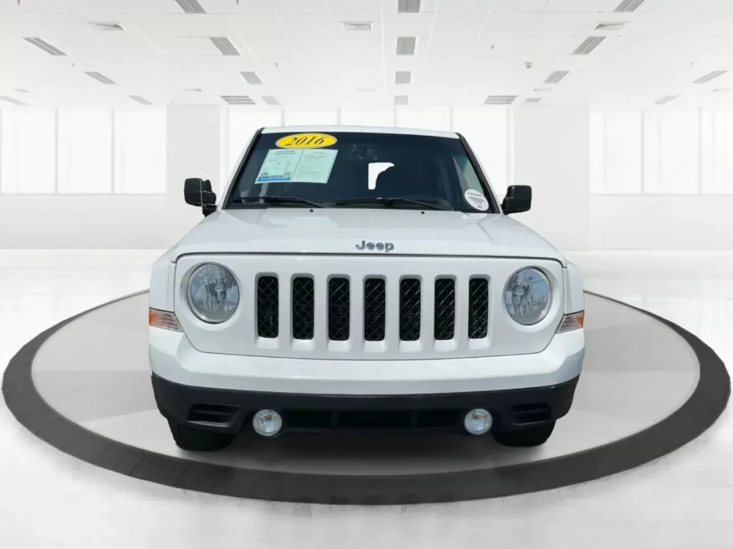 2016 Jeep Patriot Sport (1C4NJRBB2GD) with an 2.4L I-4 DOHC engine, located at 401 Woodman Dr, Riverside, OH, 45431, (937) 908-9800, 39.760899, -84.123421 - **Adventure Awaits with the 2016 Jeep Patriot Sport - Your Perfect Companion for Life in Fairborn, OH!**<br /> <br /> Are you ready to elevate your lifestyle with an adventurous spirit? The 2016 Jeep Patriot Sport is designed for those who crave exploration, whether it's commuting to work, embarking - Photo#6