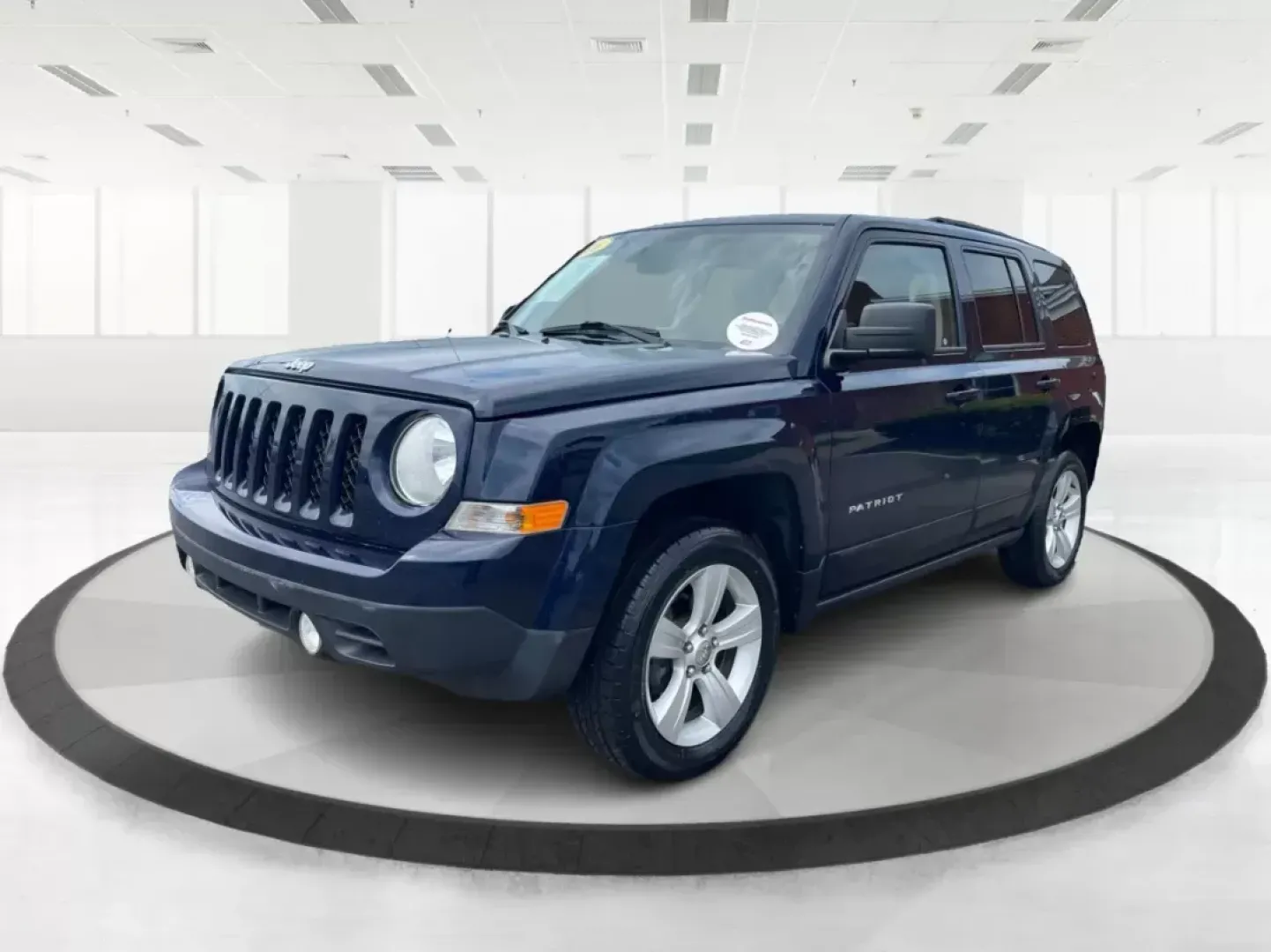 2016 Jeep Patriot Latitude (1C4NJRFBXGD) with an 2.4L I-4 DOHC engine, located at 1184 Kauffman Ave, Fairborn, OH, 45324, (937) 908-9800, 39.807072, -84.030914 - **Adventure Awaits with the 2016 Jeep Patriot Latitude SUV at Advantage Car and Credit!**<br /> <br /> Are you ready to explore the great outdoors or tackle your daily commute with confidence? The 2016 Jeep Patriot Latitude is the perfect SUV for those who crave versatility and adventure. With a rug - Photo#6