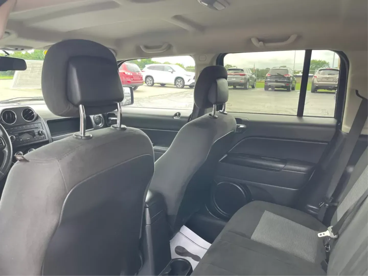 2016 Jeep Patriot Latitude (1C4NJRFBXGD) with an 2.4L I-4 DOHC engine, located at 1184 Kauffman Ave, Fairborn, OH, 45324, (937) 908-9800, 39.807072, -84.030914 - **Adventure Awaits with the 2016 Jeep Patriot Latitude SUV at Advantage Car and Credit!**<br /> <br /> Are you ready to explore the great outdoors or tackle your daily commute with confidence? The 2016 Jeep Patriot Latitude is the perfect SUV for those who crave versatility and adventure. With a rug - Photo#8