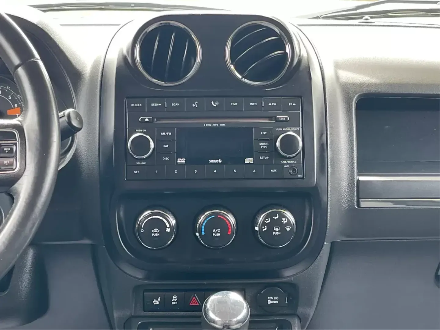 2016 Jeep Patriot Latitude (1C4NJRFBXGD) with an 2.4L I-4 DOHC engine, located at 1184 Kauffman Ave, Fairborn, OH, 45324, (937) 908-9800, 39.807072, -84.030914 - **Adventure Awaits with the 2016 Jeep Patriot Latitude SUV at Advantage Car and Credit!**<br /> <br /> Are you ready to explore the great outdoors or tackle your daily commute with confidence? The 2016 Jeep Patriot Latitude is the perfect SUV for those who crave versatility and adventure. With a rug - Photo#10
