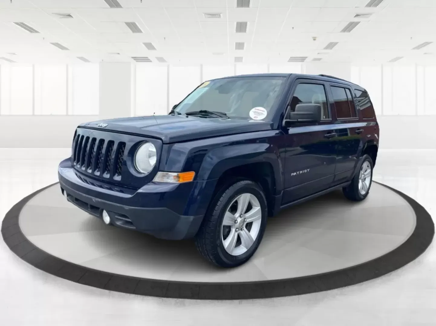 2016 Jeep Patriot Latitude (1C4NJRFBXGD) with an 2.4L I-4 DOHC engine, located at 1184 Kauffman Ave, Fairborn, OH, 45324, (937) 908-9800, 39.807072, -84.030914 - **Adventure Awaits with the 2016 Jeep Patriot Latitude at Advantage Car and Credit!**<br /> <br /> Are you ready to tackle the open road and explore the great outdoors? The 2016 Jeep Patriot Latitude is the perfect companion for adventurous souls looking to blend comfort with capability. Whether you - Photo#7