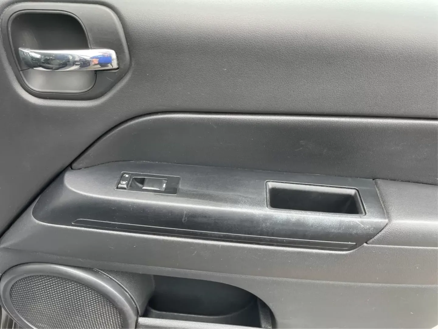 2016 Jeep Patriot Sport (1C4NJPBAXGD) with an Other engine, located at 401 Woodman Dr, Riverside, OH, 45431, (937) 908-9800, 39.760899, -84.123421 - **Explore New Adventures with the 2016 Jeep Patriot Sport SUV at Advantage Car and Credit in Fairborn, OH!**<br /> <br /> Are you ready to elevate your lifestyle with a vehicle that complements your adventurous spirit? Whether you're navigating the bustling streets of Fairborn or hitting the trails - Photo#20