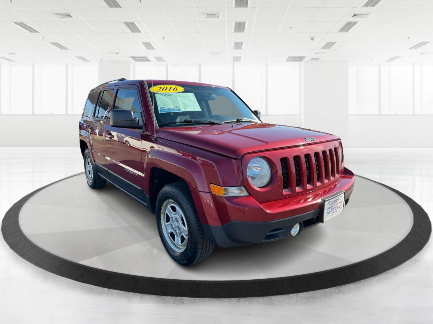 2016 Jeep Patriot Sport (1C4NJRBB0GD) with an 2.4L I-4 DOHC engine, located at 8750 N County Rd 25A, Piqua, OH, 45356, (937) 908-9800, 40.164391, -84.232513 - 2016 Jeep Patriot Sport - Photo#0