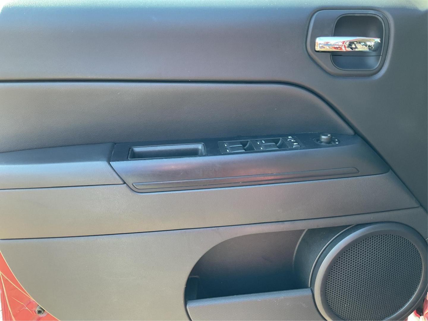 2016 Jeep Patriot Sport (1C4NJRBB0GD) with an 2.4L I-4 DOHC engine, located at 8750 N County Rd 25A, Piqua, OH, 45356, (937) 908-9800, 40.164391, -84.232513 - 2016 Jeep Patriot Sport - Photo#14