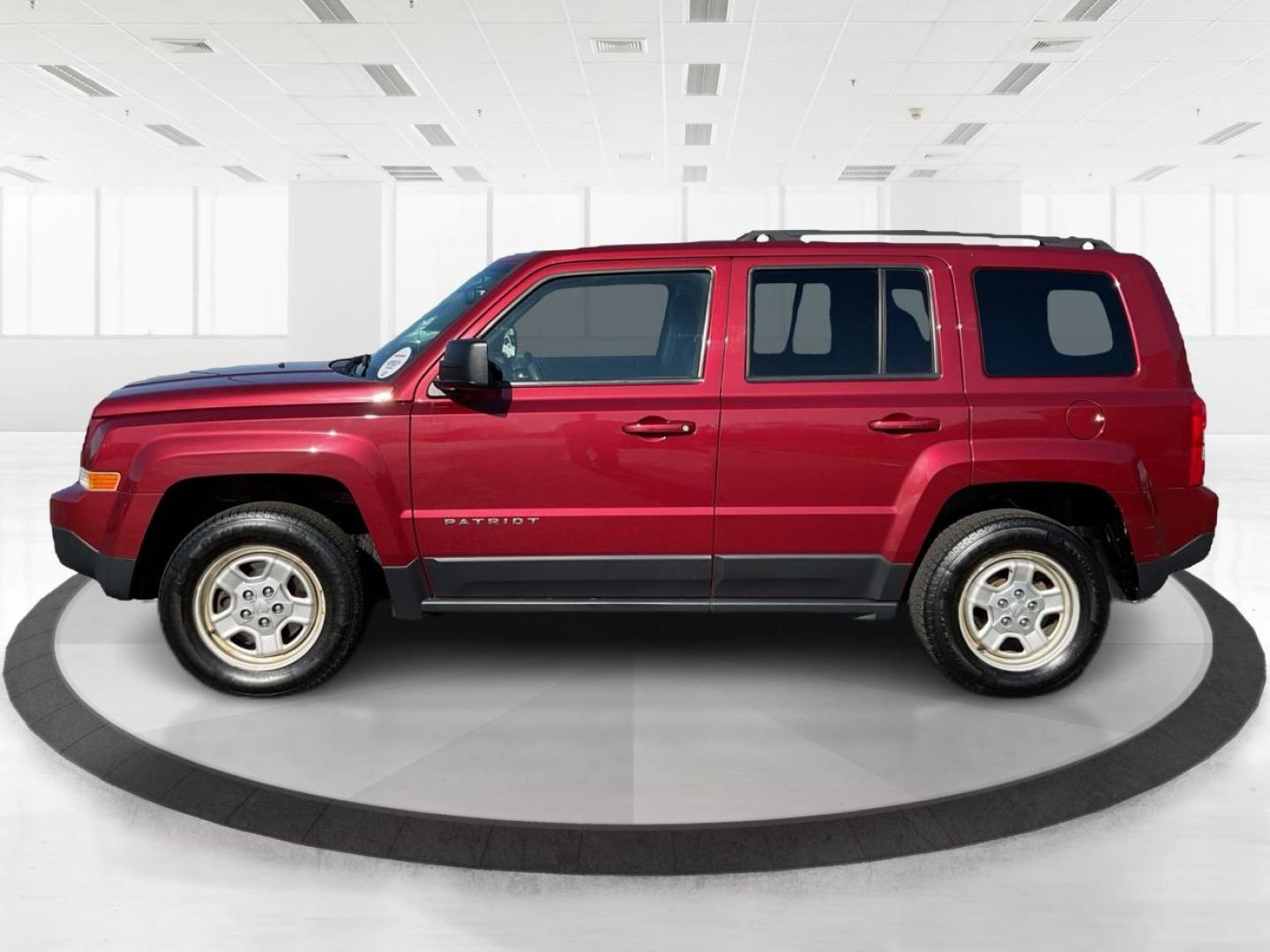2016 Jeep Patriot Sport (1C4NJRBB0GD) with an 2.4L I-4 DOHC engine, located at 8750 N County Rd 25A, Piqua, OH, 45356, (937) 908-9800, 40.164391, -84.232513 - 2016 Jeep Patriot Sport - Photo#3
