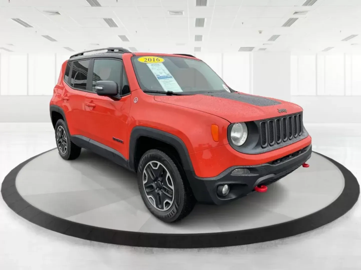 2016 Jeep Renegade Trailhawk (ZACCJBCT1GP) with an Tigershark MultiAir 2.4L I-4 variable valve contro engine, located at 1099 N County Rd 25A, Troy, OH, 45373, (937) 908-9800, 40.057079, -84.212883 - 2016 Jeep Renegade Trailhawk - Photo#0