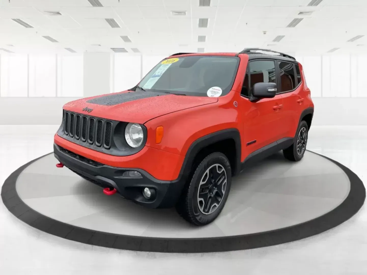 2016 Jeep Renegade Trailhawk (ZACCJBCT1GP) with an Tigershark MultiAir 2.4L I-4 variable valve contro engine, located at 1099 N County Rd 25A, Troy, OH, 45373, (937) 908-9800, 40.057079, -84.212883 - 2016 Jeep Renegade Trailhawk - Photo#7