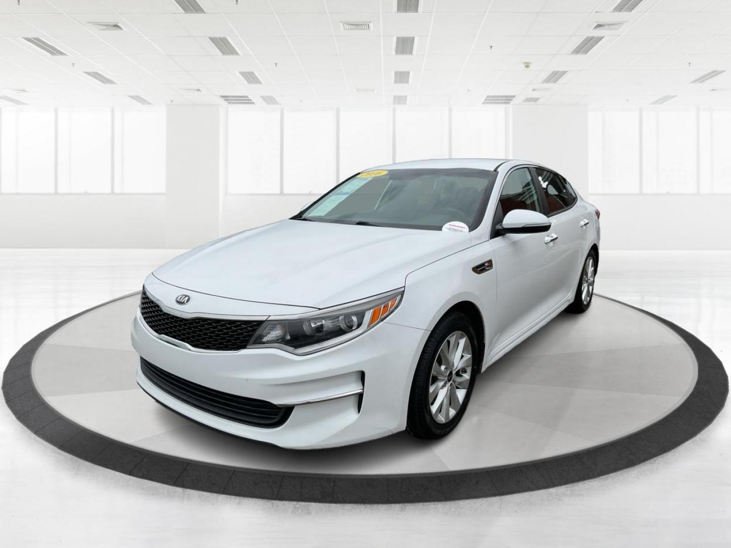 2016 Kia Optima LX (5XXGT4L32GG) with an Theta II 2.4L I-4 gasoline direct injection engine, located at 8750 N County Rd 25A, Piqua, OH, 45356, (937) 908-9800, 40.164391, -84.232513 - 2016 Kia Optima LX - Photo#8