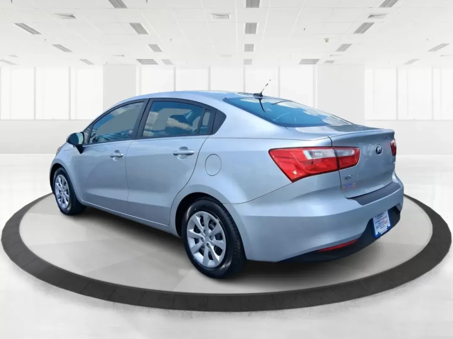 2016 Kia Rio LX (KNADM4A37G6) with an Gamma 1.6L I-4 gasoline direct injection engine, located at 1184 Kauffman Ave, Fairborn, OH, 45324, (937) 908-9800, 39.807072, -84.030914 - ### Discover Freedom and Reliability with the 2016 Kia Rio LX at Advantage Car and Credit!<br /> <br /> Are you in search of a reliable, budget-friendly vehicle that supports your active lifestyle? Look no further! The 2016 Kia Rio LX is the perfect companion for daily commuting, family adventures, - Photo#4