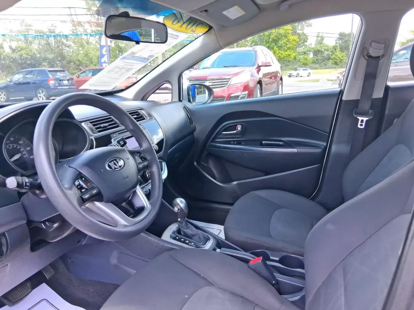 2016 Kia Rio LX (KNADM4A37G6) with an Gamma 1.6L I-4 gasoline direct injection engine, located at 1184 Kauffman Ave, Fairborn, OH, 45324, (937) 908-9800, 39.807072, -84.030914 - ### Discover Freedom and Reliability with the 2016 Kia Rio LX at Advantage Car and Credit!<br /> <br /> Are you in search of a reliable, budget-friendly vehicle that supports your active lifestyle? Look no further! The 2016 Kia Rio LX is the perfect companion for daily commuting, family adventures, - Photo#8