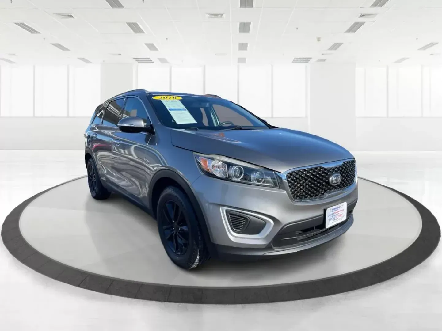 2016 Kia Sorento LX V6 2WD (5XYPG4A55GG) with an 3.3L V6 DOHC 24V engine, 6-Speed Automatic transmission, located at 1230 East Main St, Xenia, OH, 45385, (937) 908-9800, 39.688026, -83.910172 - Third Row - Photo#0