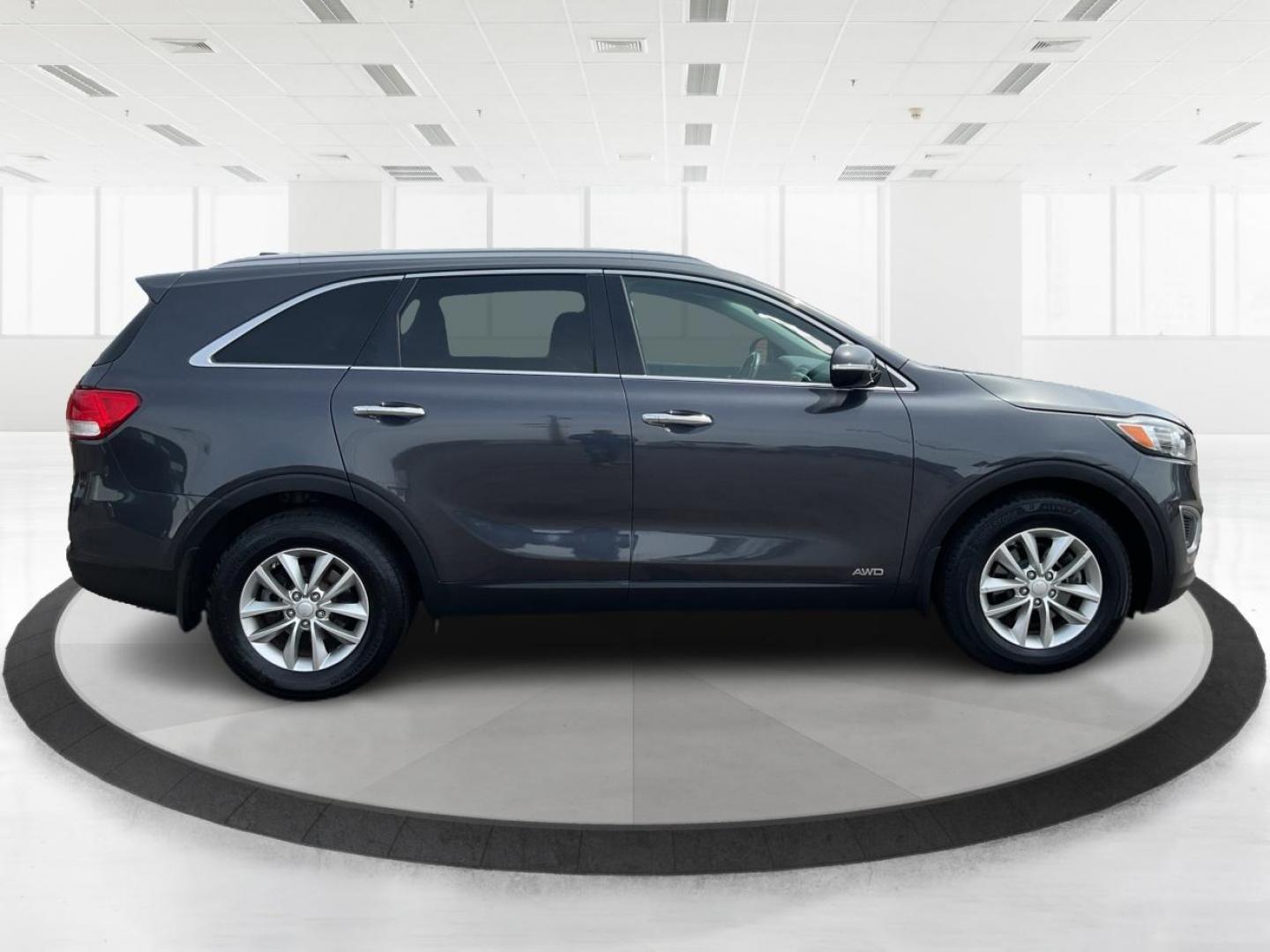 2016 Kia Sorento 2.4L LX (5XYPGDA33GG) with an 2.4L I-4 gasoline direct injection engine, located at 1184 Kauffman Ave, Fairborn, OH, 45324, (937) 908-9800, 39.807072, -84.030914 - 2016 Kia Sorento 2.4L LX - Photo#1