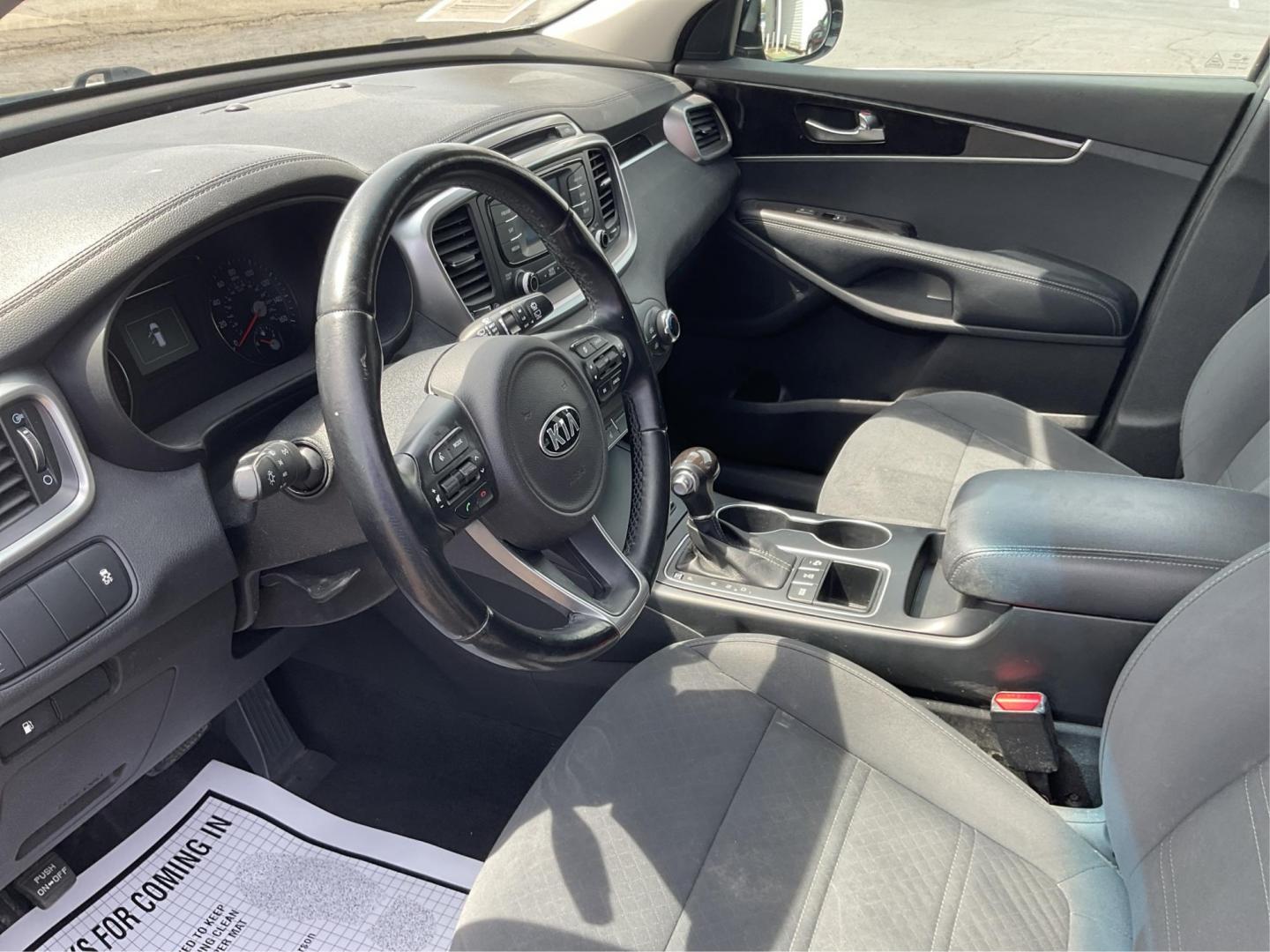 2016 Kia Sorento 2.4L LX (5XYPGDA33GG) with an 2.4L I-4 gasoline direct injection engine, located at 1184 Kauffman Ave, Fairborn, OH, 45324, (937) 908-9800, 39.807072, -84.030914 - 2016 Kia Sorento 2.4L LX - Photo#8
