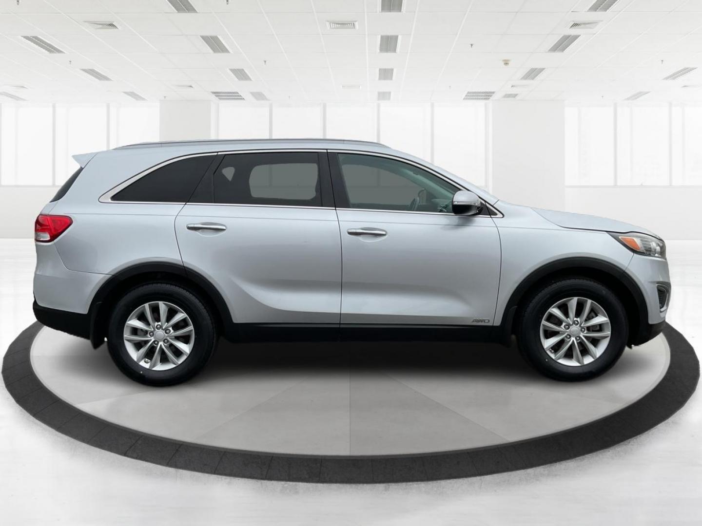 2016 Kia Sorento 2.4L LX (5XYPGDA39GG) with an 2.4L I-4 gasoline direct injection engine, located at 1099 N County Rd 25A, Troy, OH, 45373, (937) 908-9800, 40.057079, -84.212883 - 2016 Kia Sorento 2.4L LX - Photo#1