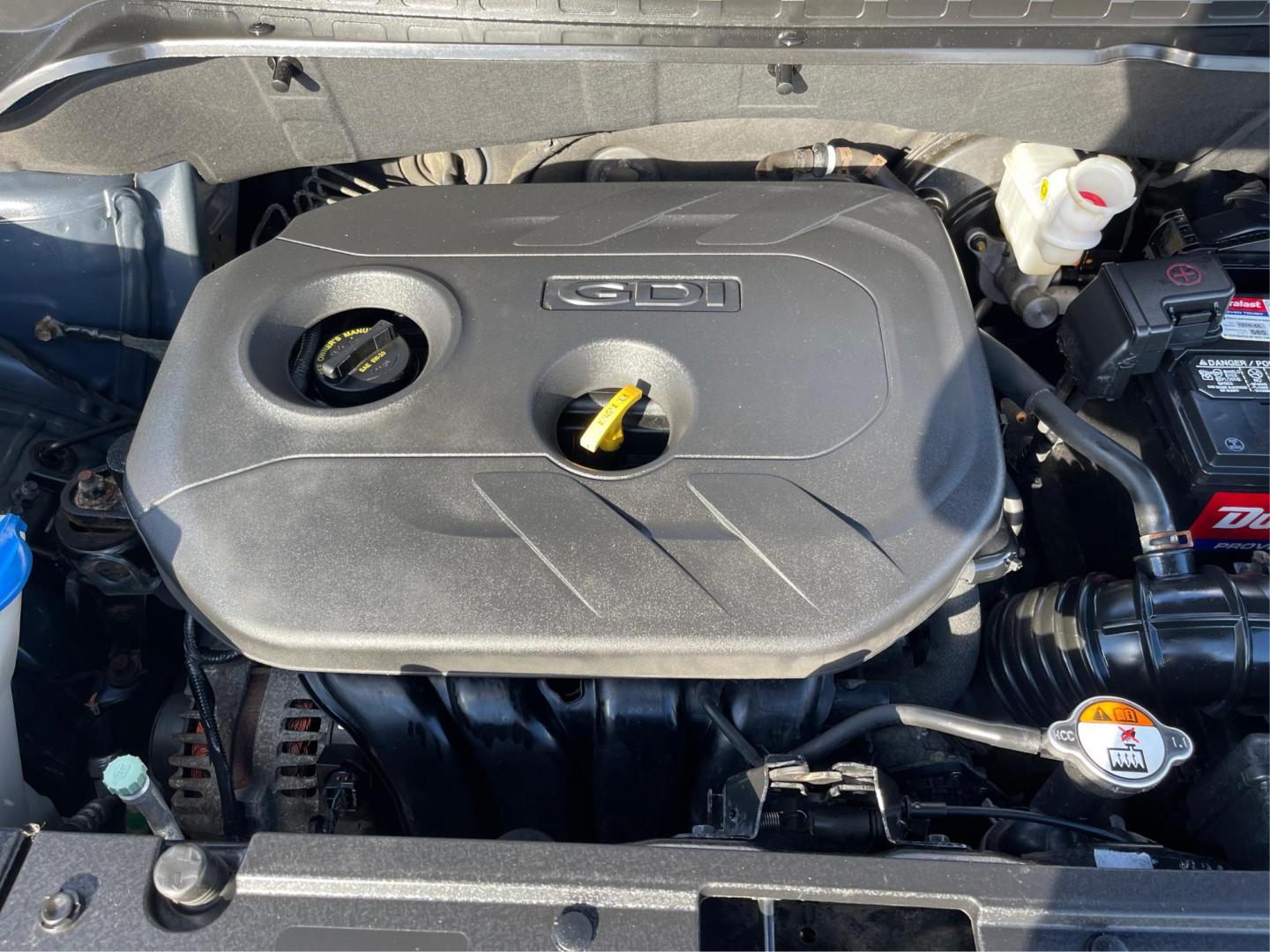 2016 Kia Soul + (KNDJP3A58G7) with an 2.0L L4 DOHC 16V engine, 6-Speed Automatic transmission, located at 880 E. National Road, Vandalia, OH, 45377, (937) 908-9800, 39.891918, -84.183594 - 2016 Kia Soul + - Photo#10